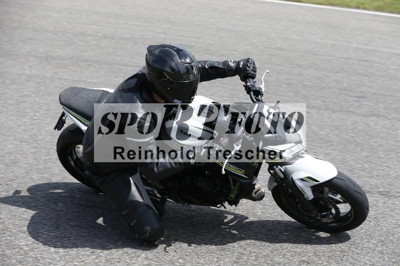 /Archiv-2024/29 12.06.2024 MOTO.CH Track Day ADR/Gruppe blau/76